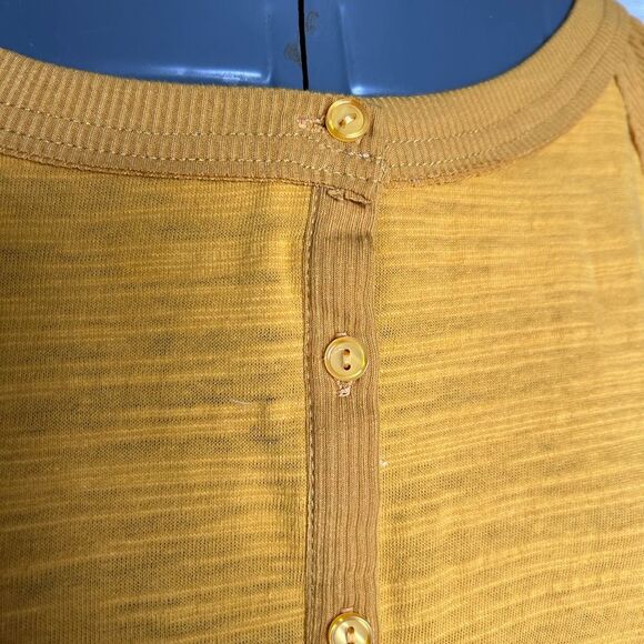 Umgee mustard yellow button up peplum blouse size small - Picture 6 of 11